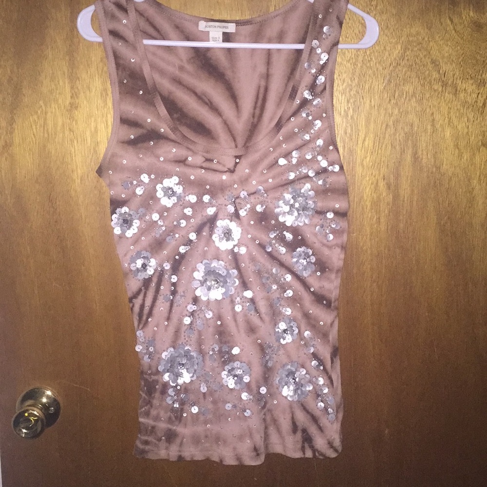 Boston proper tank size small